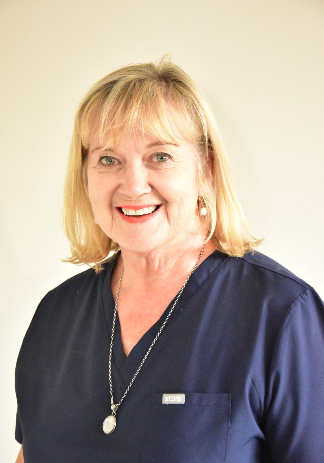 Portrait of Mrs Leone Labuschagne, Physiotherapist at 2nd Avenue Medical Centre